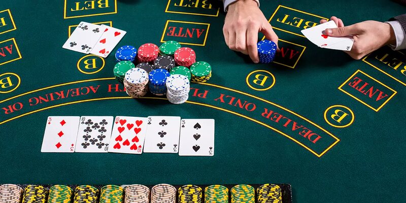 Tổng hợp các thuật cần nắm để chơi mượt mà trong Poker 33WIN